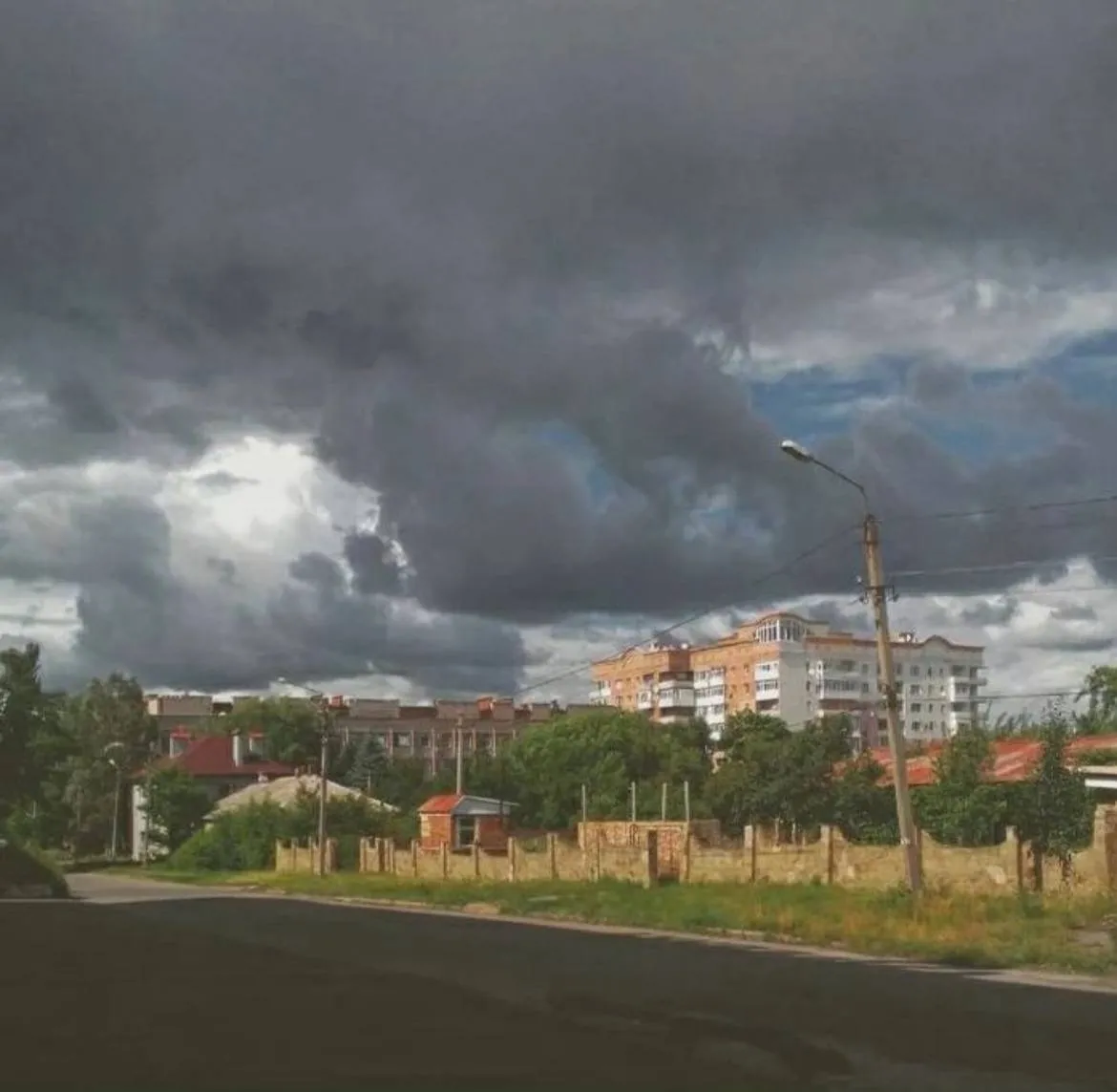Бахмут очима волонтерки Жанни