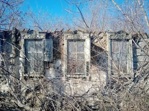 The examples of houses from Krasna Talivka