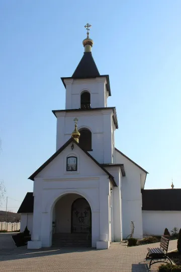 Temple in Serebryanka (1 company) Photo source: NikolaSkuridin