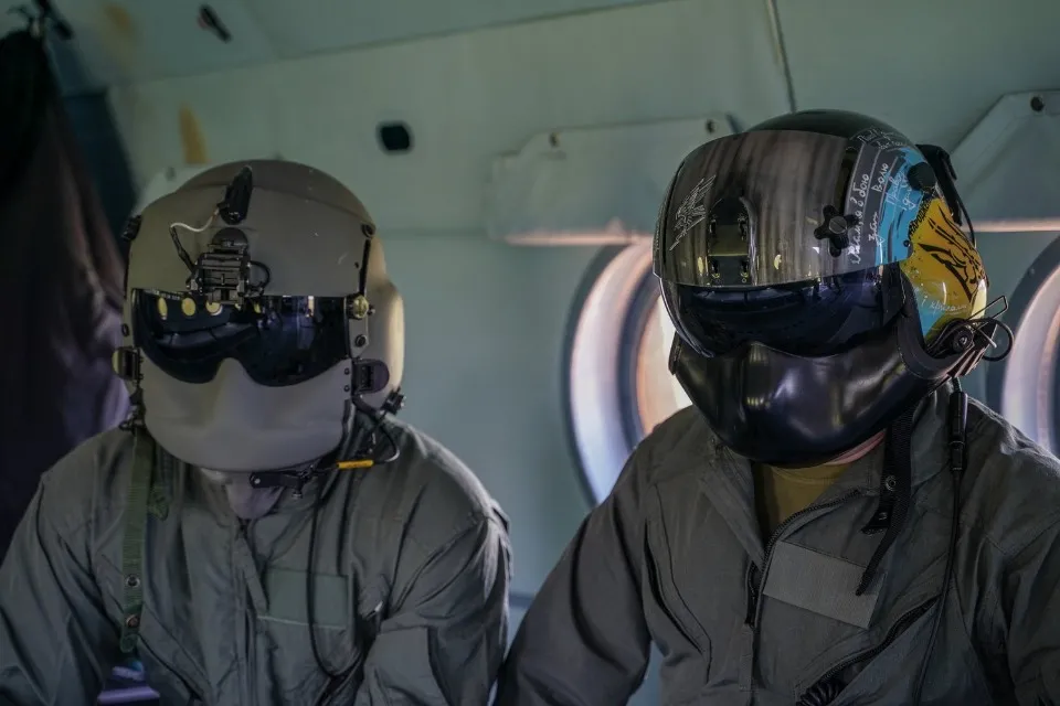 ЛЬОТЧИКИ 16-Ї ОКРЕМОЇ БРОДІВСЬКОЇ БРИГАДИ АРМІЙСЬКОЇ АВІАЦІЇ