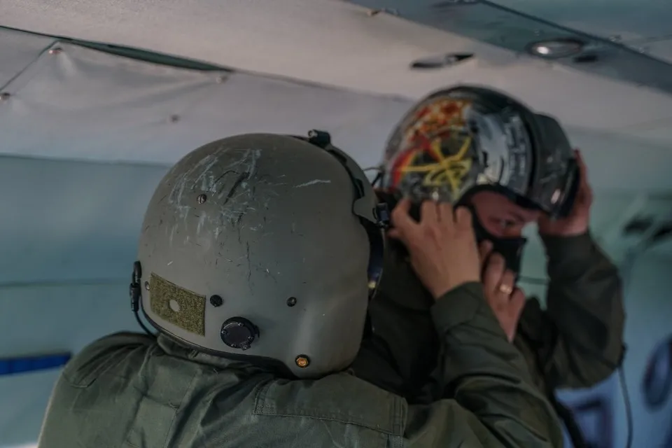 ЛЬОТЧИКИ 16-Ї ОКРЕМОЇ БРОДІВСЬКОЇ БРИГАДИ АРМІЙСЬКОЇ АВІАЦІЇ