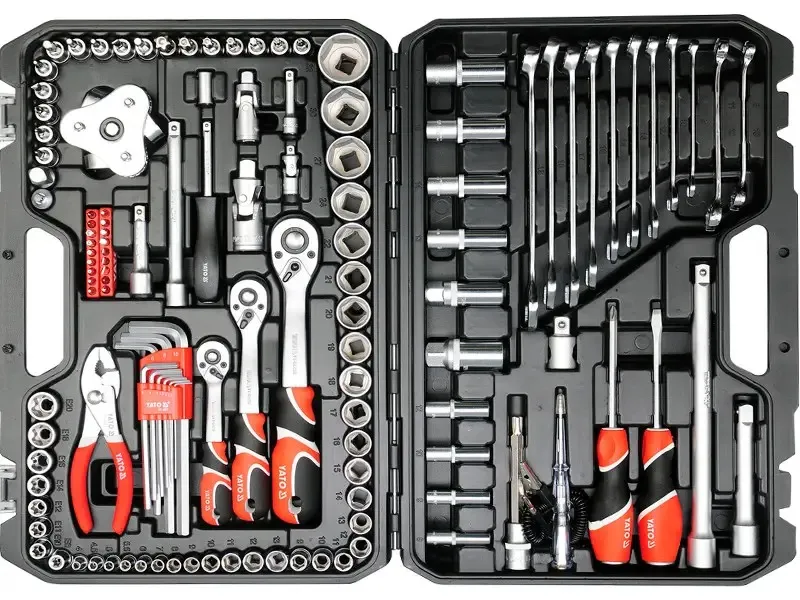 Набір інструментів для автомобіля