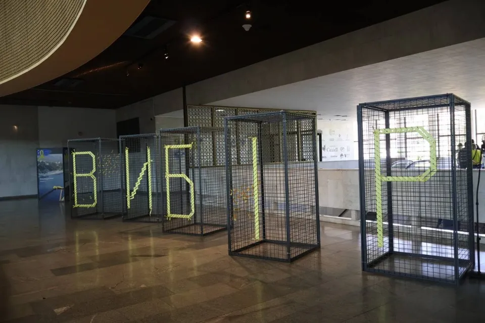 Експонати, присвячені активістам руху Жовта стрічка