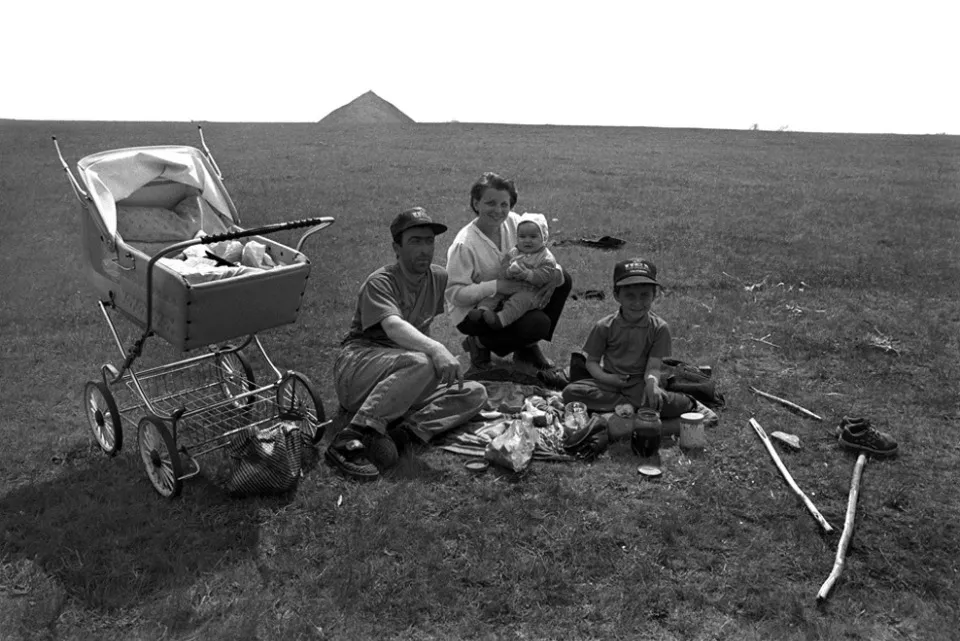 Олександр Чекменьов, з серії Донбасс, з вебсайту: alexanderchekmenev.com