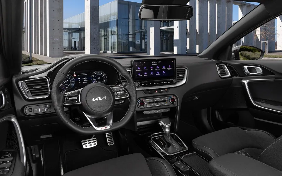 інтер'єр Kia Ceed 2024