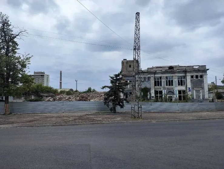 хлібокомбінат Луганськ