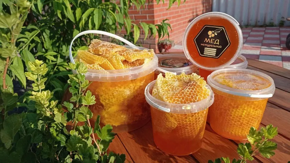 медова ферма Лозових