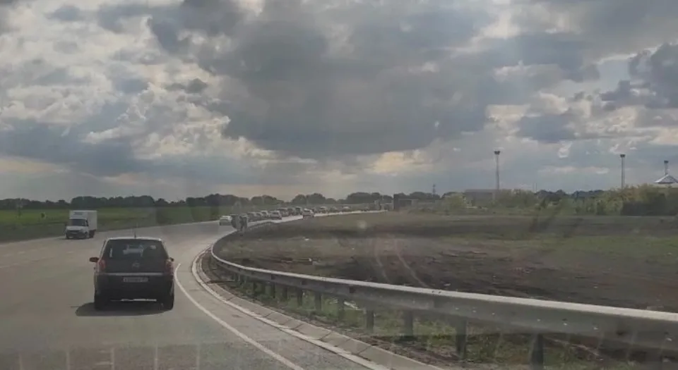 Черга на кордоні з РФ