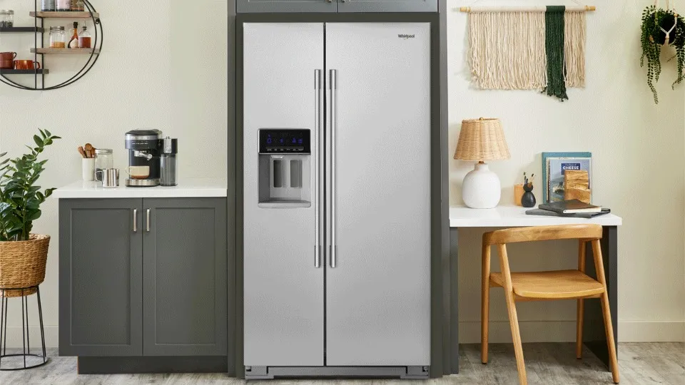 холодильник Whirlpool