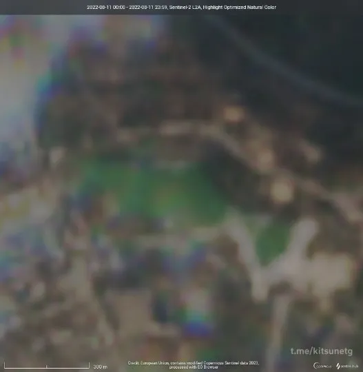 супутникові знімки Паркового озера, зроблені у серпні 2022 року: