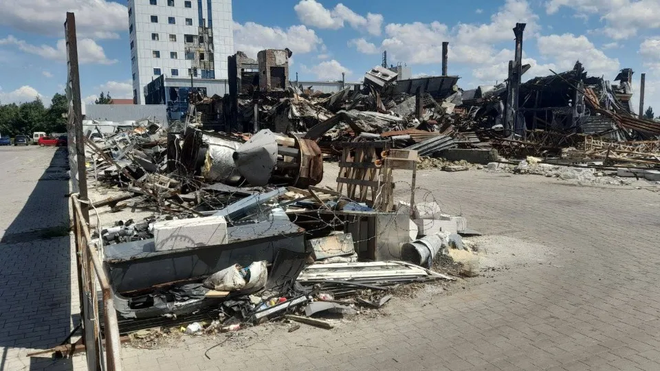 супермаркет Обжора в Маріуполі, демонтований супермаркет у Маріуполі