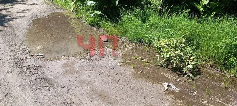 Донецьк тече питна вода по вулиці