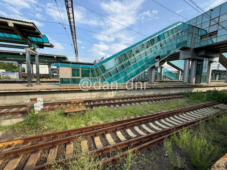 вокзал у Донецьку після окупації