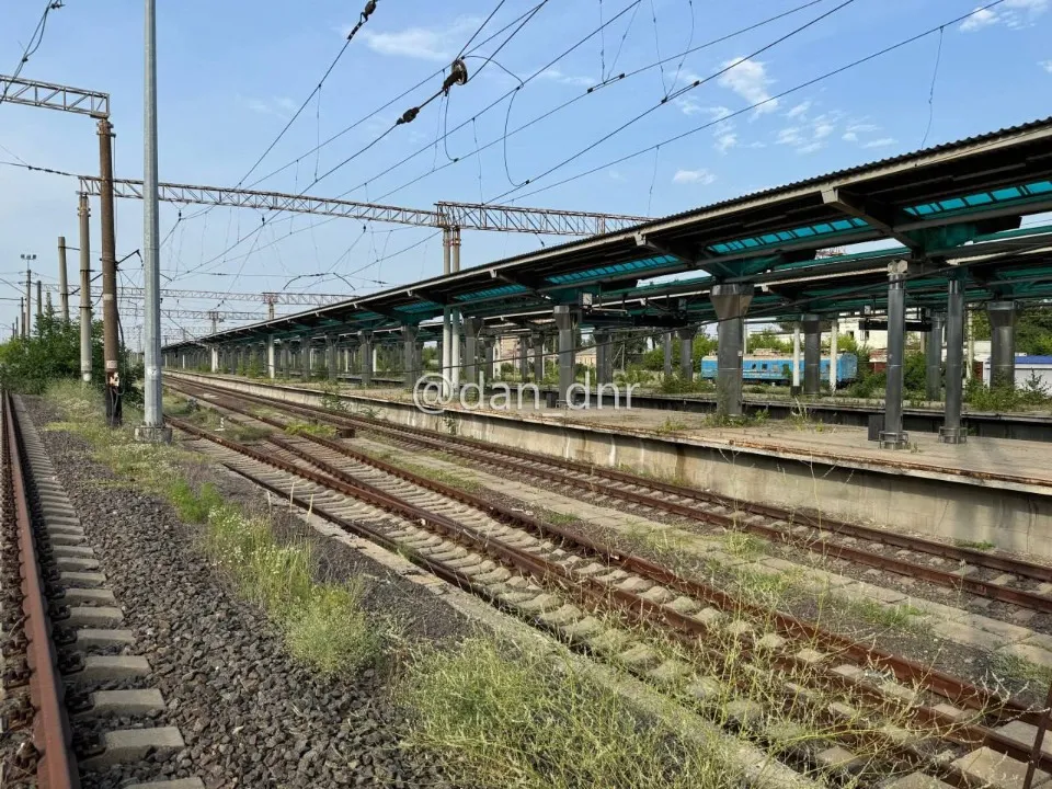 вокзал у Донецьку після окупації