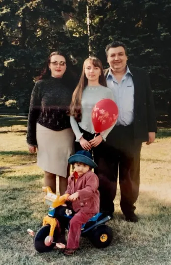 Дитячі фотографії Віри з Горлівки