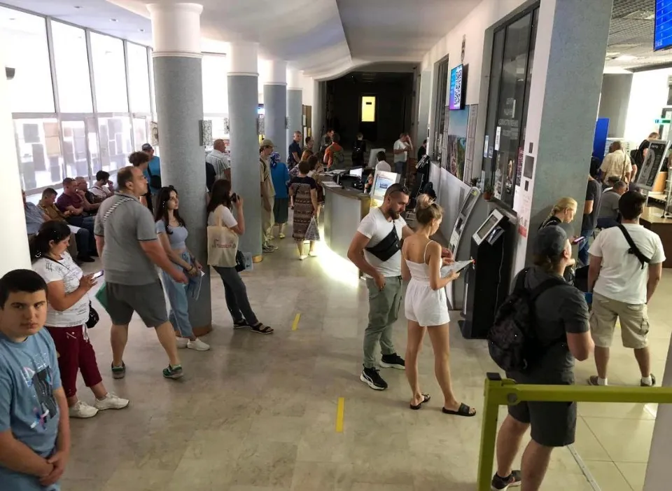 черги до ЦНАПів Києва