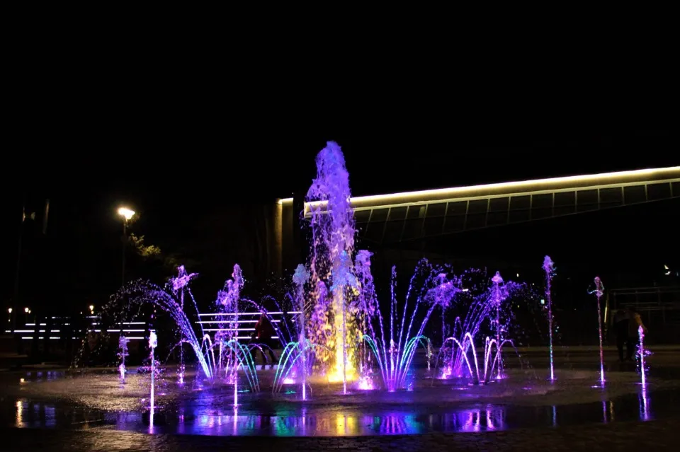 парк Веселка в Маріуполі до окупації