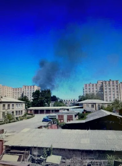пожежа в Луганську, дим, горить будинок