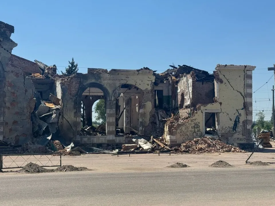 залізничний вокзал у Костянтинівці