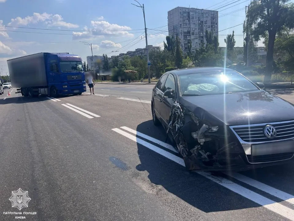 ДТП на проспекті Соборності в Києві