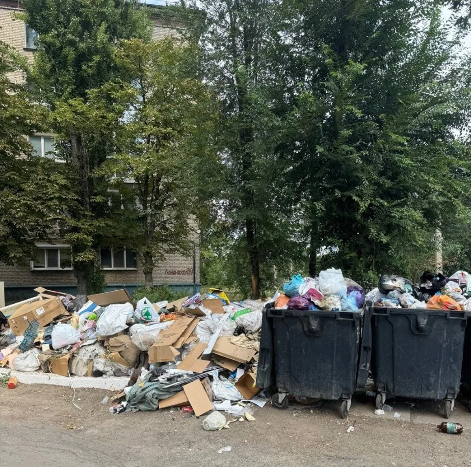Сміття в Луганську