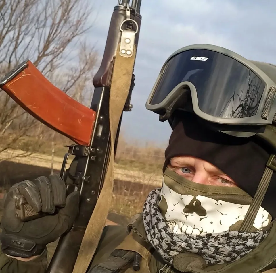 Владислав Єламков