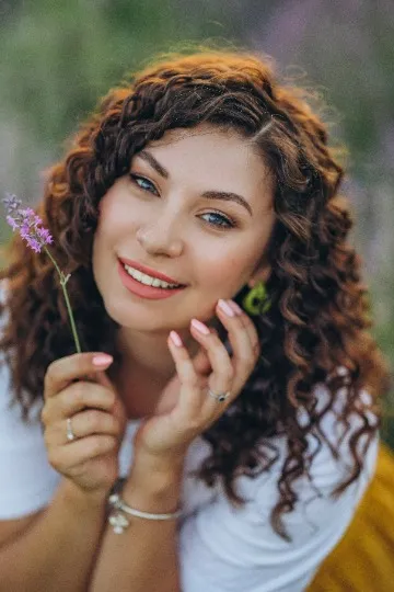 Марина Захарова