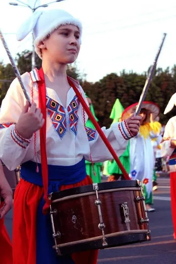 день донецька 2013 карнавал