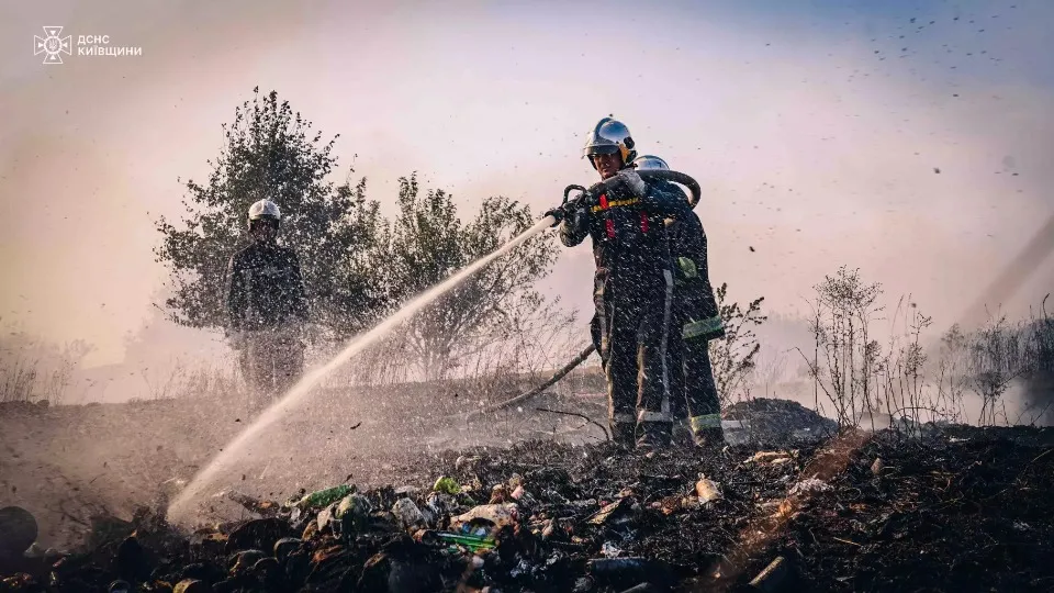 пожежа на Київщині, рятувальники ДСНС