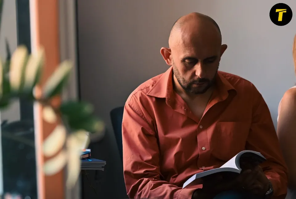 презентація книги-дослідження “Східноукраїнського центру громадських ініціатив” під назвою “Примарна