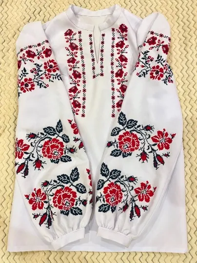 Вишиванка, яку зшила Катерина