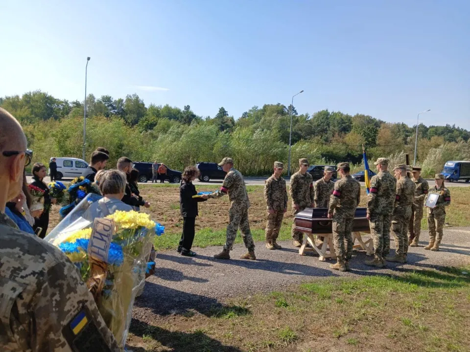 похорони загиблого військового Євгена Смаля