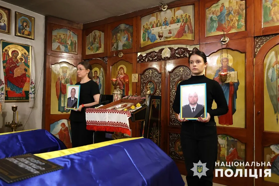 поховання 2 поліцейських-вибухотехніків на Донеччині