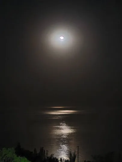 Маріуполь, парк у Приморському районі