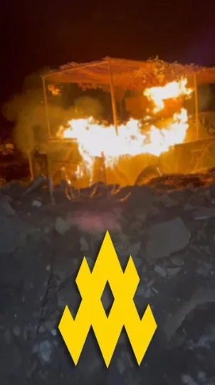 Російський військовий спалив броньовану машину ЗС РФ на Донеччині