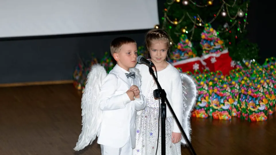 Святкування Дня Святого Миколая учнями школи Рукавичка