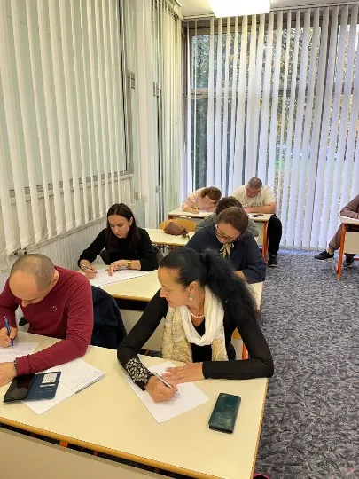 27 жовтня учні школи Рукавичка, їхні батьки, вчителі, небайдужа громада і навіть волонтерка, яка н