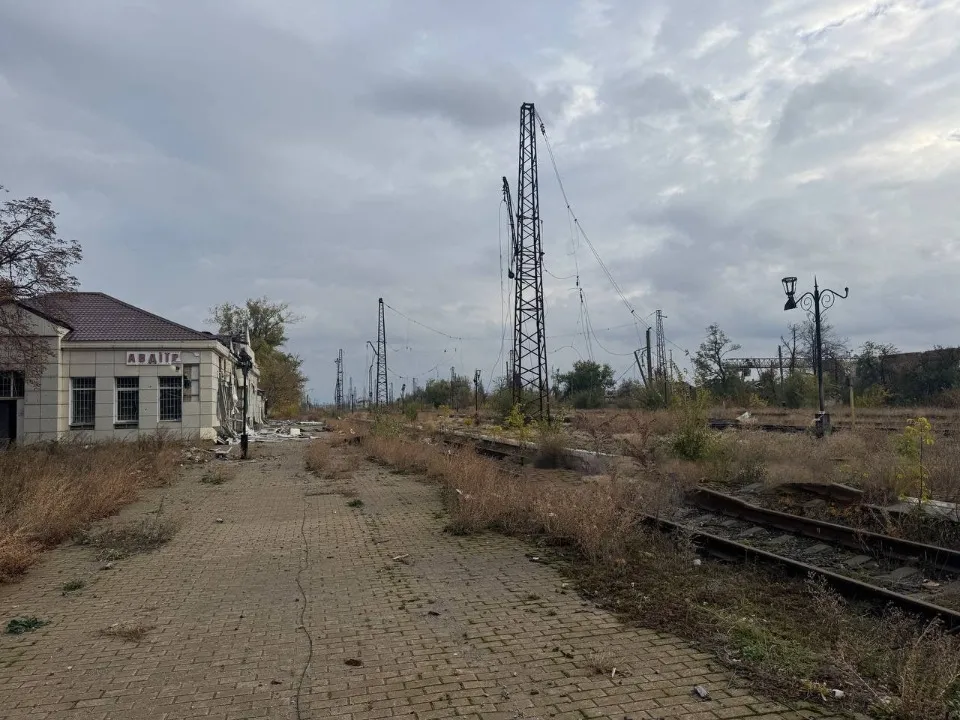 залізничний вокзал в Авдіївці