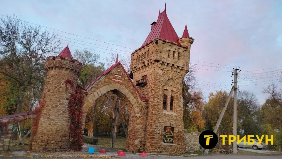 садиба Мсциховського, замок на Луганщині, листопад 2024