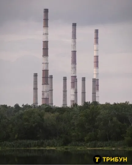 Труби Луганської ТЕС в жовтні 2024 року: 