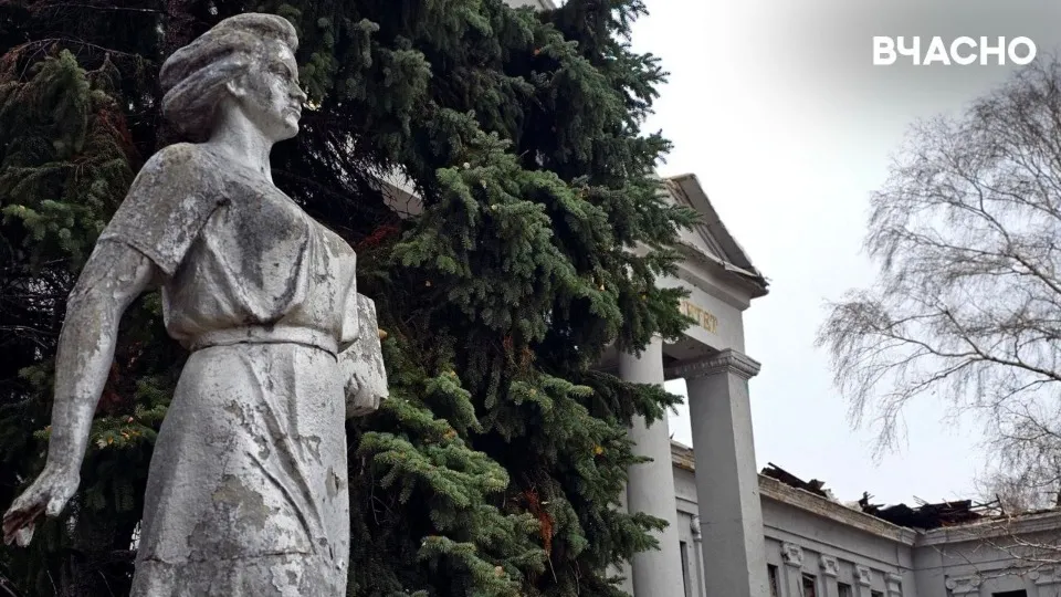 Центральна площа Покровська