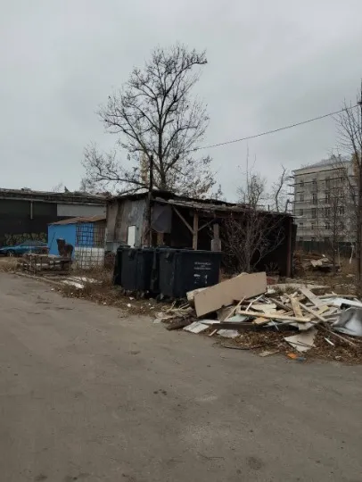 сміття в окупованому Маріуполі