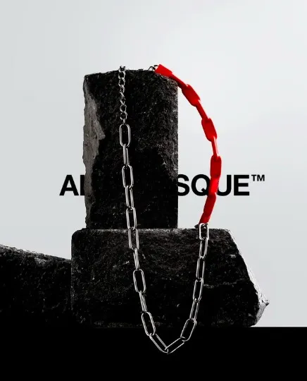 Ланцюг вкритий червоною гумою. Бренд Alchevsque