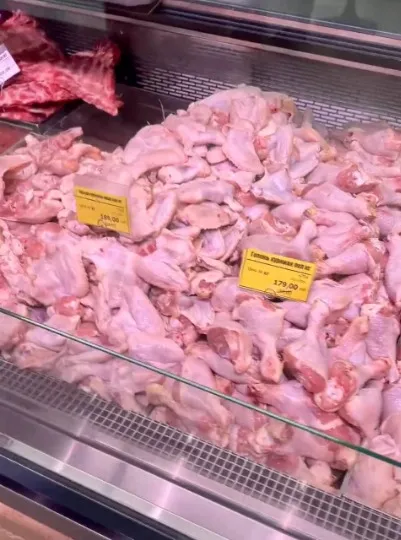 ціни на продукти в одному з магазинів у Маріуполі