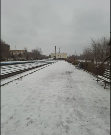 Центральний проспект в Сіверськодонецьку у грудні 2024 року: