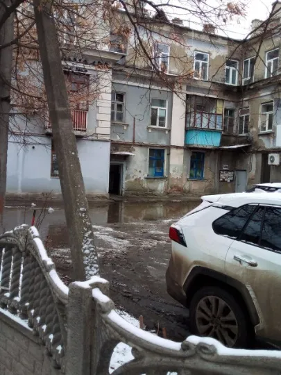 Луганськ, сміття на вулицях