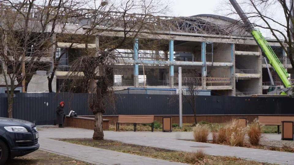 басейн Нептун в Маріуполі