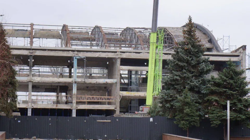 басейн Нептун в Маріуполі