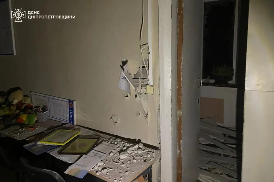 Нікополь —під вогнем росіян. Пошкоджено пожежну частину