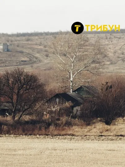 село Підгірне або Красне Луганської області
